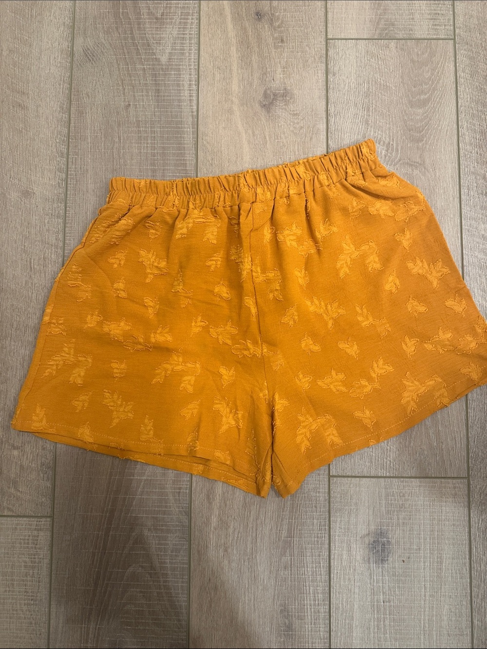easel Textured Mustard Elastic-Waist Athletic Shorts